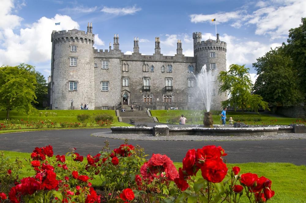 Springhill Court Hotel & Leisure Club Kilkenny Exterior foto